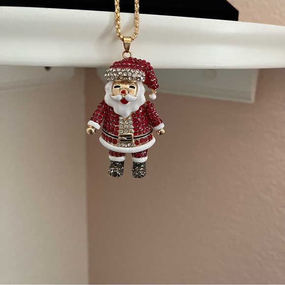 NWT Santa Claus Rhinestone Christmas Pendant Necklace With Gold Chain. - Picture 7 of 9